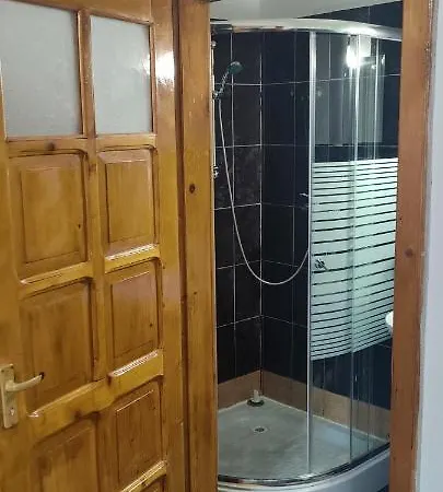 בית הארחה Casa Simona